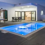 Santiago Villa *
