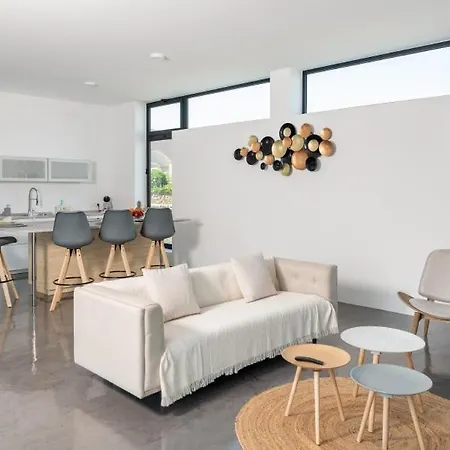 Santiago Villa