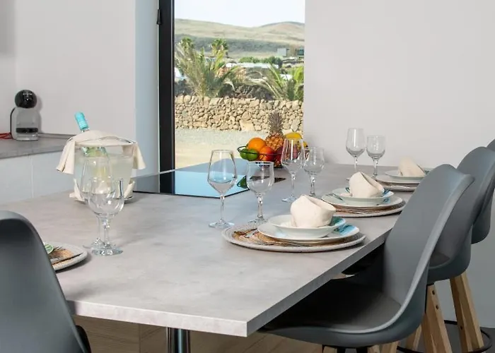 Santiago לאחארס